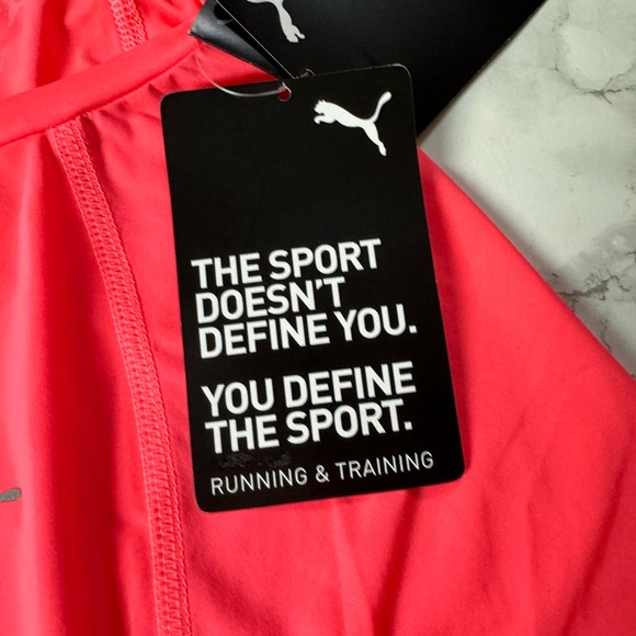Puma runner ID, Tee color: ignite pink. Size L & NWT ✨Host Pick ✨ - Picture 10 of 14